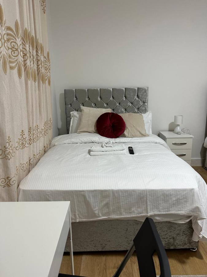 City Lodge Shadwell Лондон Экстерьер фото