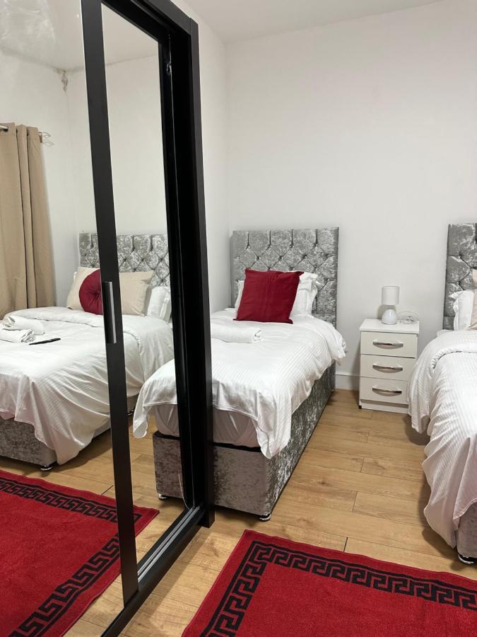 City Lodge Shadwell Лондон Экстерьер фото