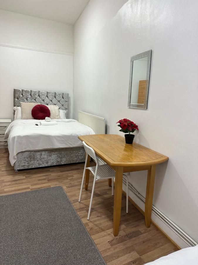 City Lodge Shadwell Лондон Экстерьер фото