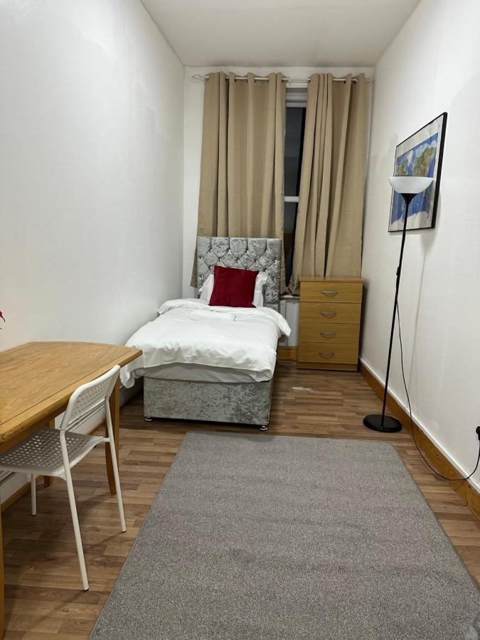City Lodge Shadwell Лондон Экстерьер фото