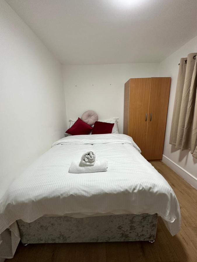 City Lodge Shadwell Лондон Экстерьер фото