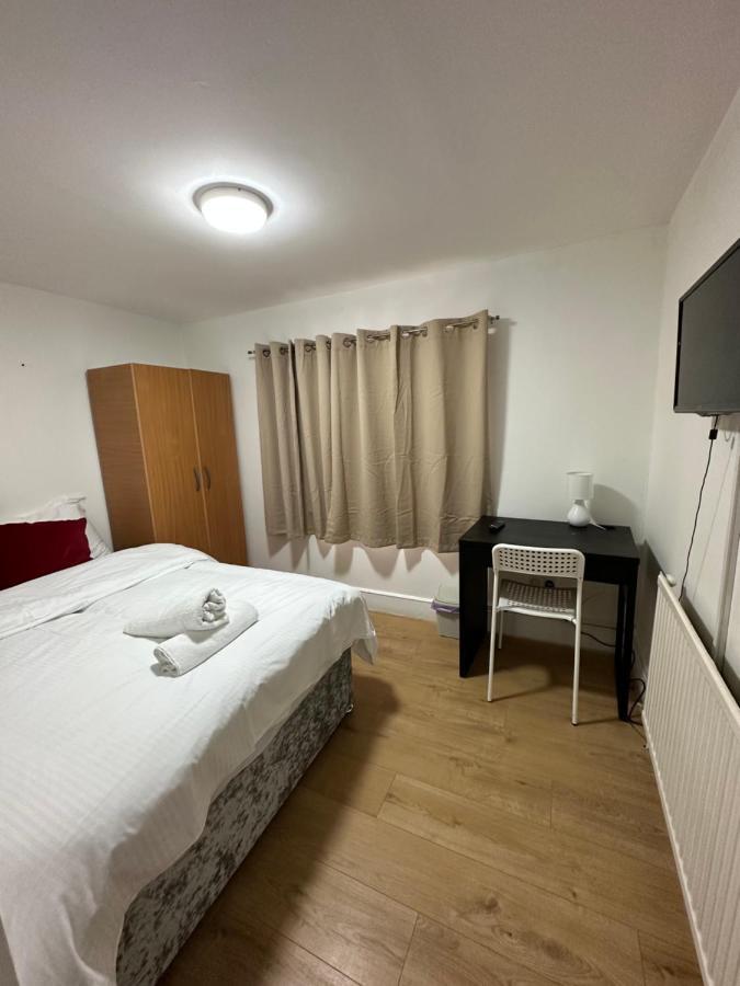 City Lodge Shadwell Лондон Экстерьер фото