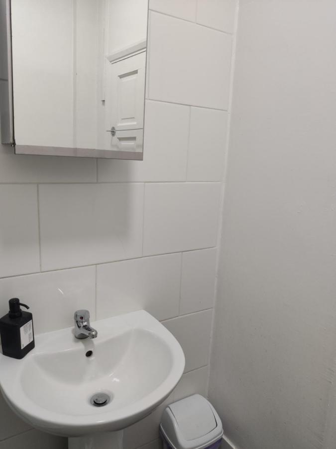 City Lodge Shadwell Лондон Экстерьер фото